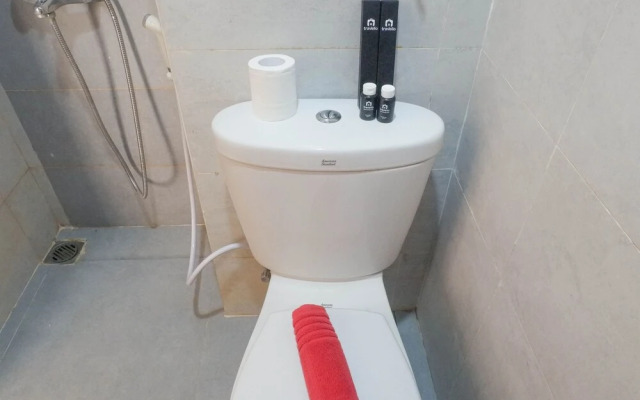 Calm And Relaxing Studio Apartment At Taman Melati Surabaya