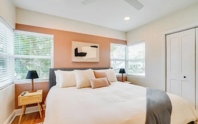 Mid-century Lakeland Home w/ Game Room!