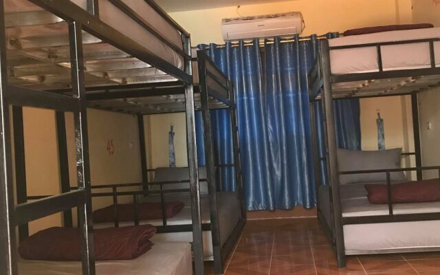 Nana Backpacker Hostel