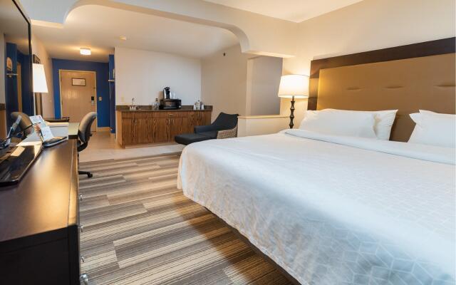 Country Inn & Suites by Radisson, South Haven, MI