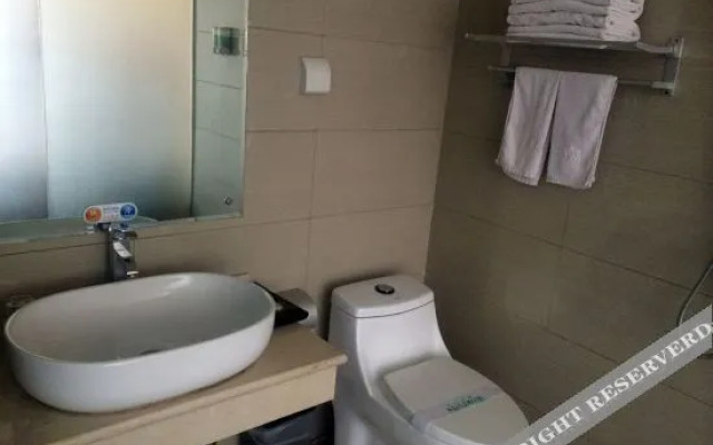 Ronghui Business Hotel