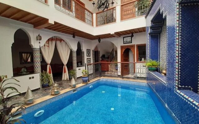 Riad Porte Des 5 Jardins