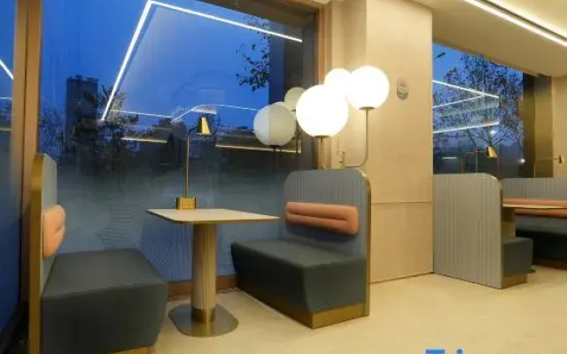 HanTing Hotel (Yuncheng Jiang Jinyu International)
