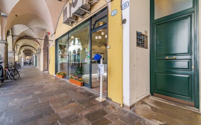 Piazza delle Erbe Stylish Flat