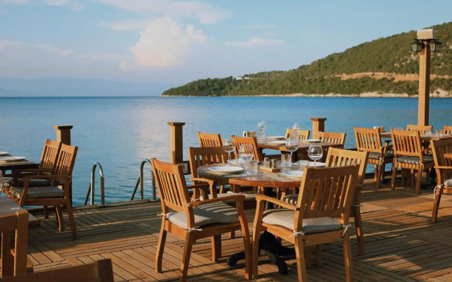 Lavinya Otel