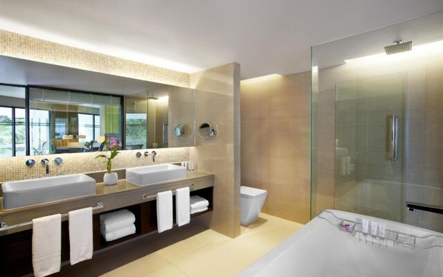 Le Meridien Phuket Beach Resort