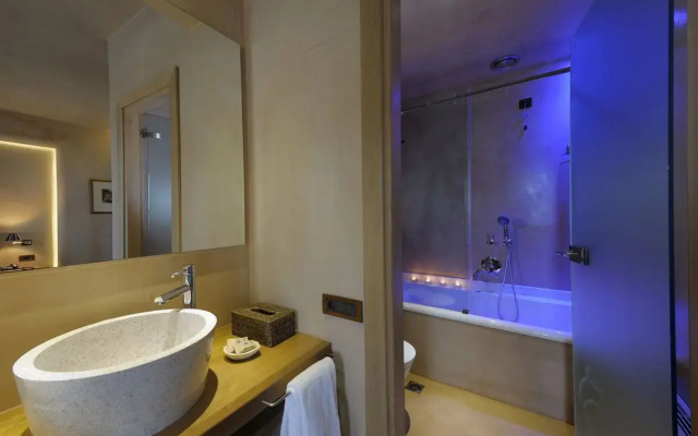Valeni Boutique Hotel