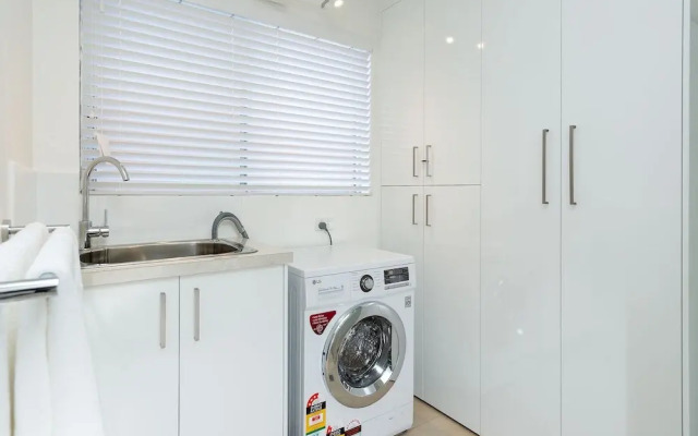 The Executive - Central & Sophisticated