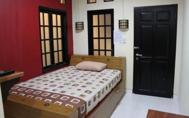 Lagura Residence Guest House
