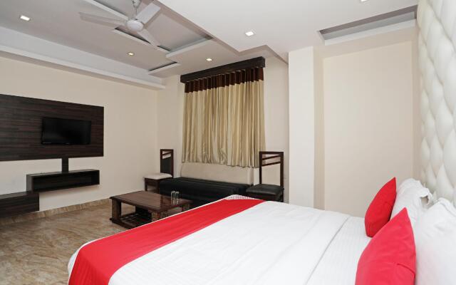 OYO 5183 Hotel Subhadra Residency