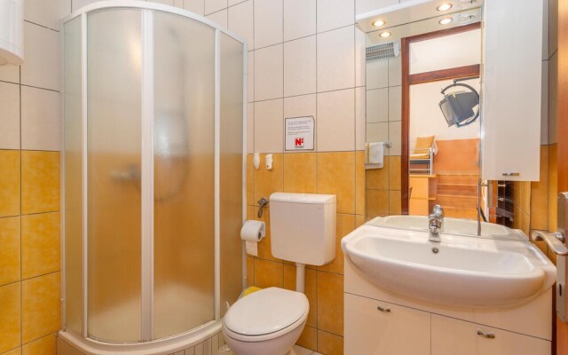 Nice Home in Punat With Wifi and 2 Bedrooms