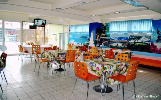 Lake Inn Hotel