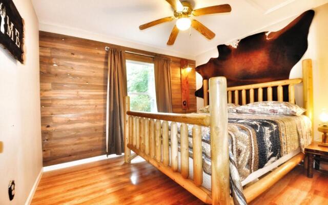 *New Cabin 5min From Parkway*Deer Hollow