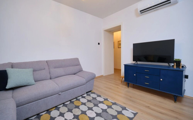 Bacci Central 2-Bedroom Apartment