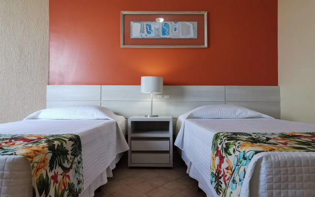 Ingleses Praia Hotel