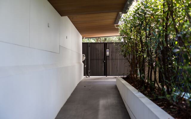 The Horizon Apartments by Urban Rest