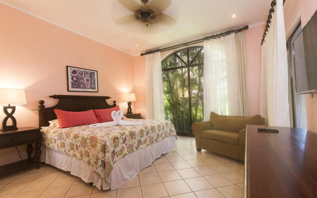 Sunrise 33- 3 Bedroom Poolside Condo