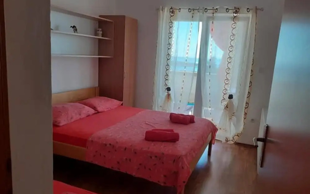 Nada- sea View - A2 - Crveni