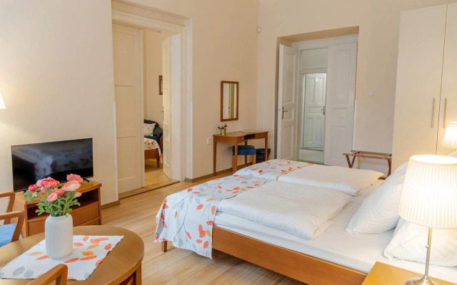 Hotel Orion
