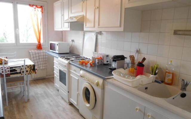 "CHEZ AURELIE" T5 100m2 4ch 2sdb parking terrasse TALENCE