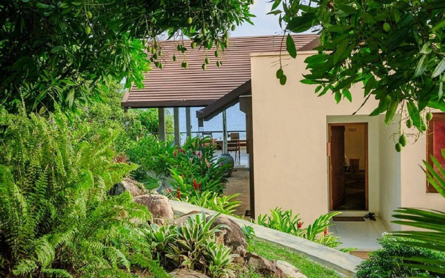 Elevated Villa Overlooking Tranquil Koggala Lake