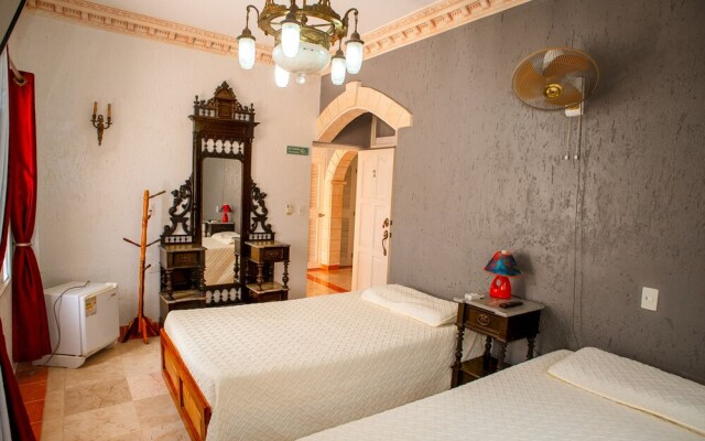 Great Colonial House