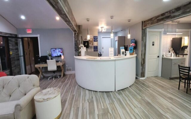 Dragonfly Inn and Suites