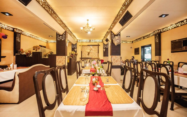 Fabhotel Santoor