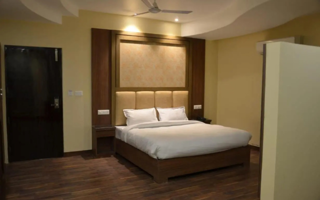 Tulip Tree Hotel