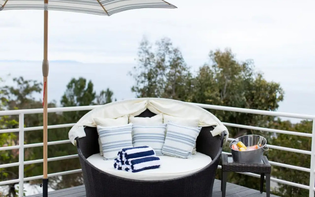 Sea Star by AvantStay | Gold Medal Olympian's Malibu Estate | Pool, Spa & Views