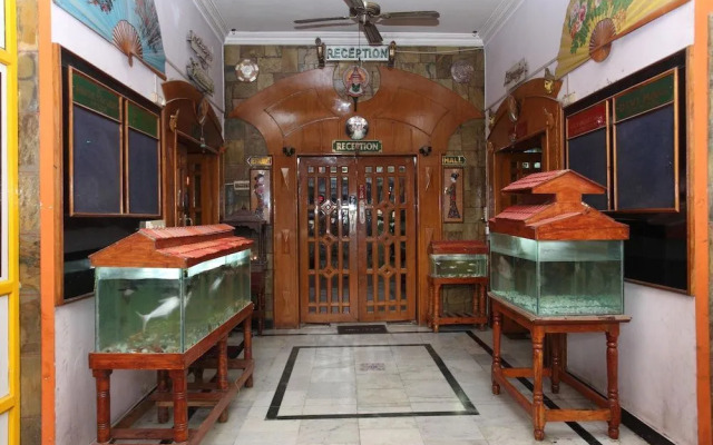 Trishul Hotel