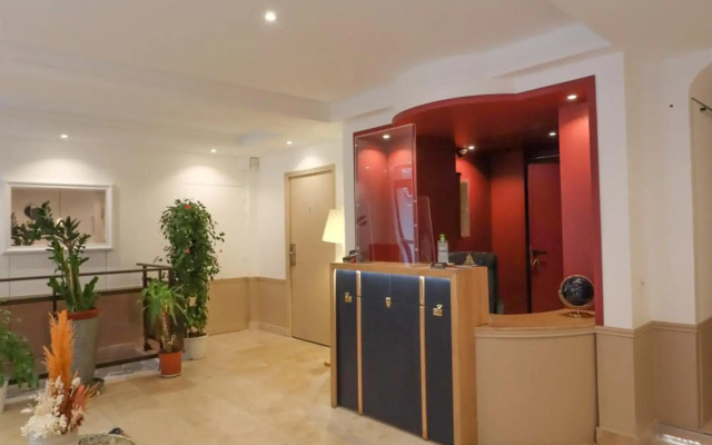 Hotel Little
