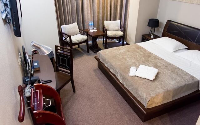 Grand M Hotel