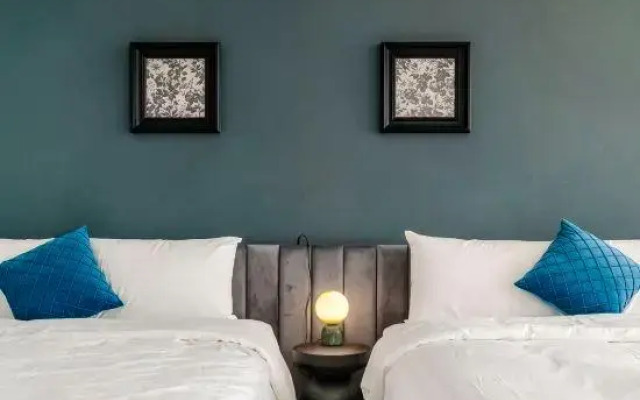 Sunset Mu Style Inn