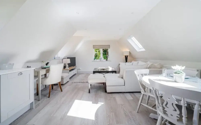 April Lodge in Sunningdale