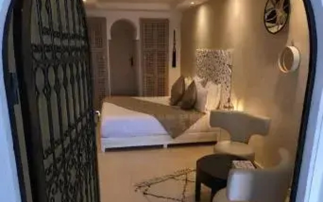 Riad Dollar Des Sables
