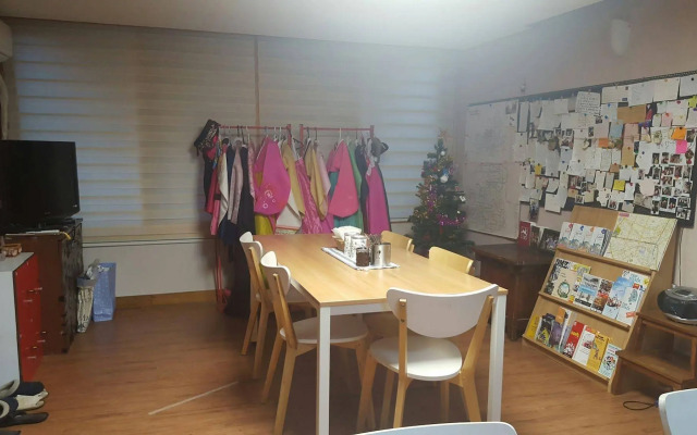 High Street Guest House Hongdae - Hostel