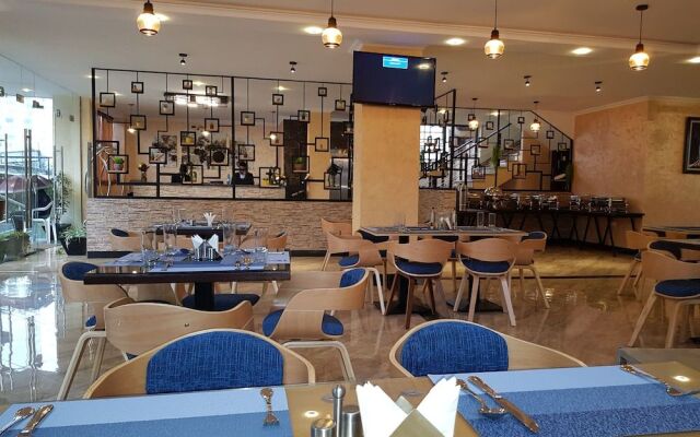 Zemalex Hotel