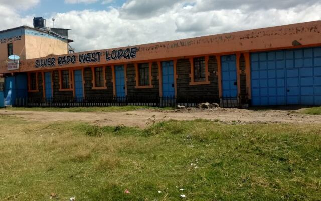 Silver Rado West Lodge