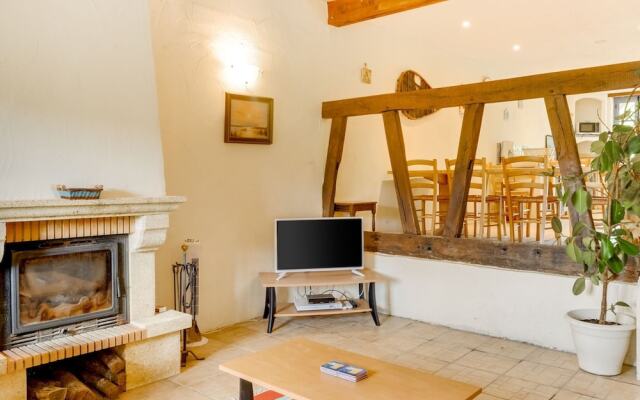 Secluded Holiday Home in Lacapelle-biron With Swimming Pool