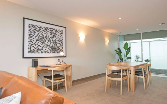 Sullivans Cove Apartments