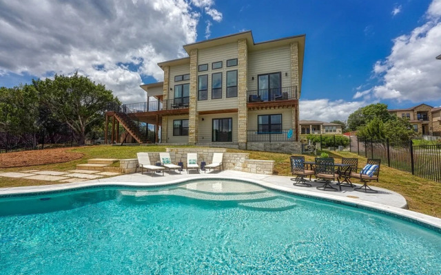 Luxury Lakeview Home W/pool-beach and Boat Access!