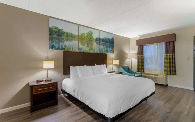 Clarion Pointe Kimball