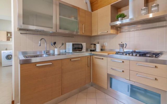 Easy Welcome Aglaia Luxury Lake View Apartment