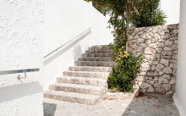 Majestic Luxury Hotel Spa & Beach