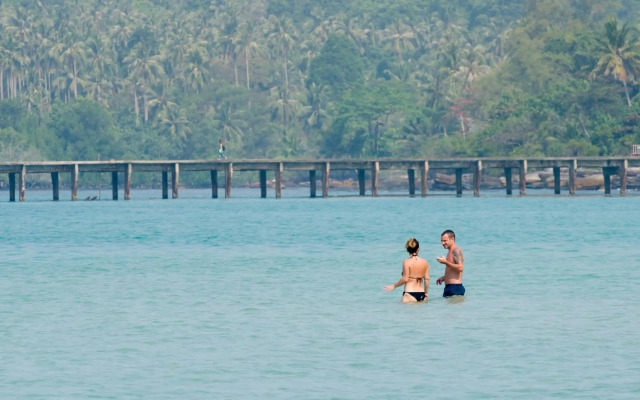 Sea Far Resort