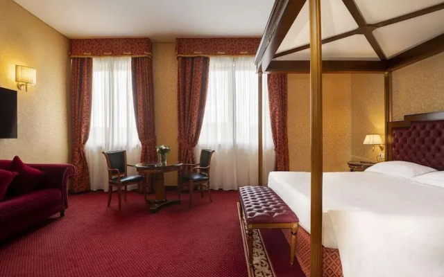 Hotel Maxim