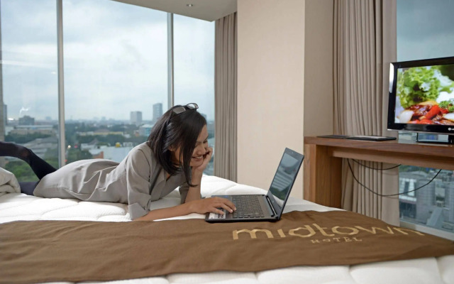 Midtown Hotel