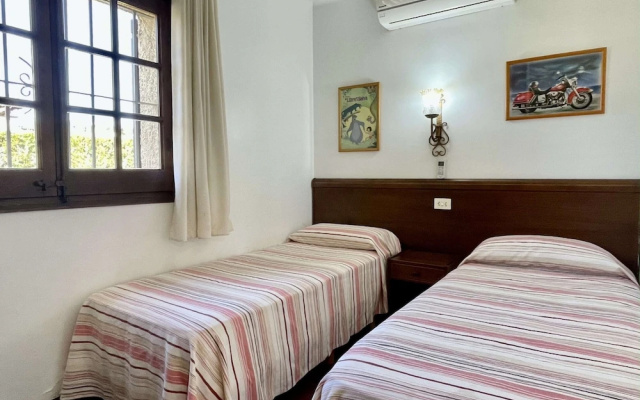 3 Bedroom Holiday Home Near the Beach