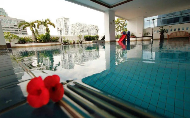 United Tower Thonglor by Aspira